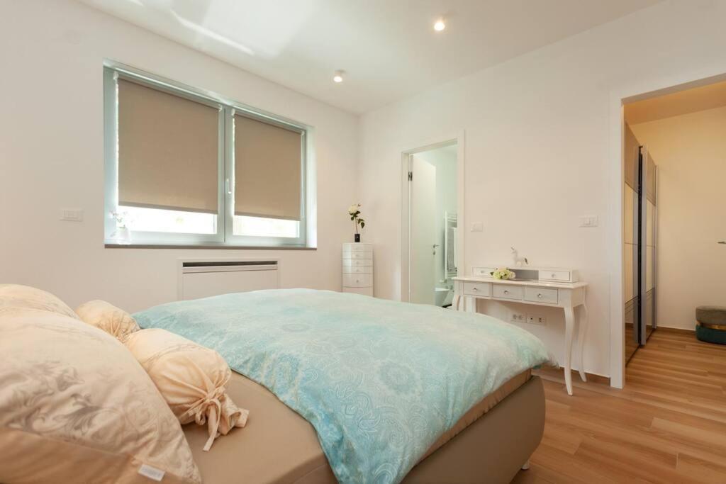 Apartment Capo D'Oro โรวีน ภายนอก รูปภาพ