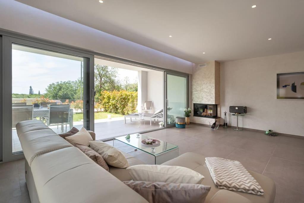 Apartment Capo D'Oro โรวีน ภายนอก รูปภาพ